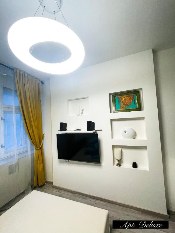 Apartments In The Heart Of 프라하 외부 사진