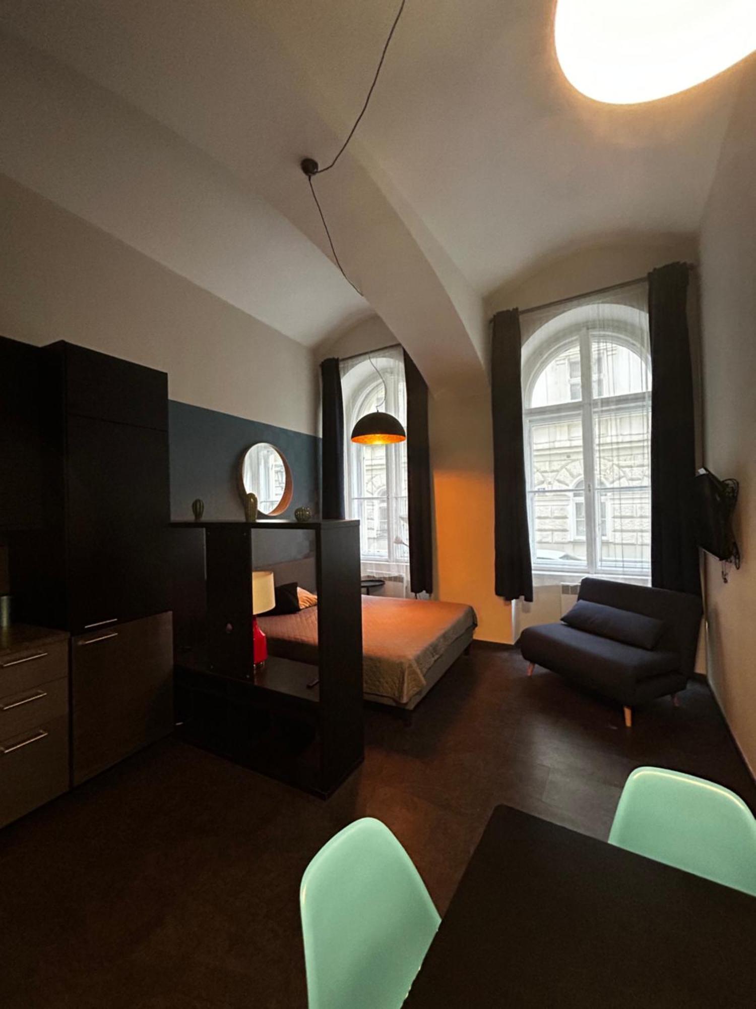 Apartments In The Heart Of 프라하 외부 사진